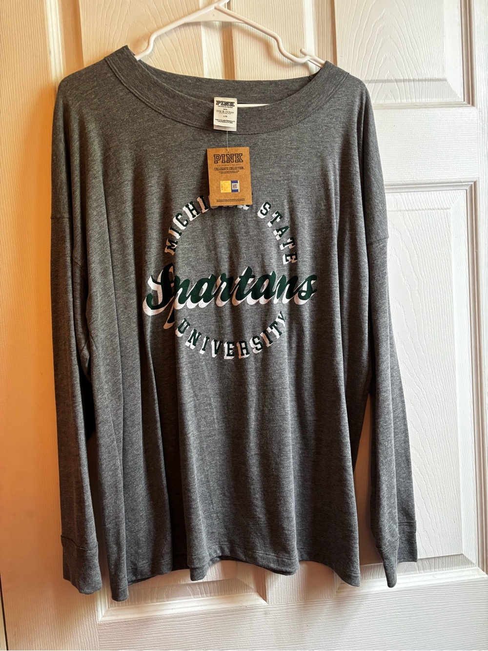 PINK Victoria's Secret Gray Michigan State Spartans Long Sleeve Tee